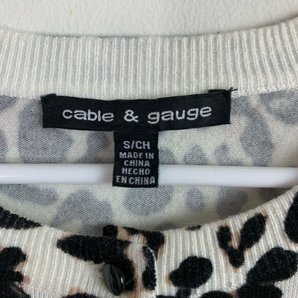 Cable And Gauge Leopard Print Cardigan Size small - Picture 5 of 9
